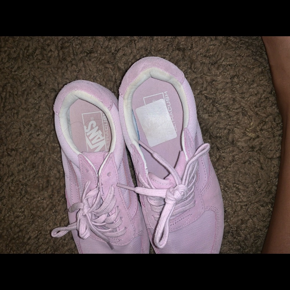 Vans - Picture 2 of 3